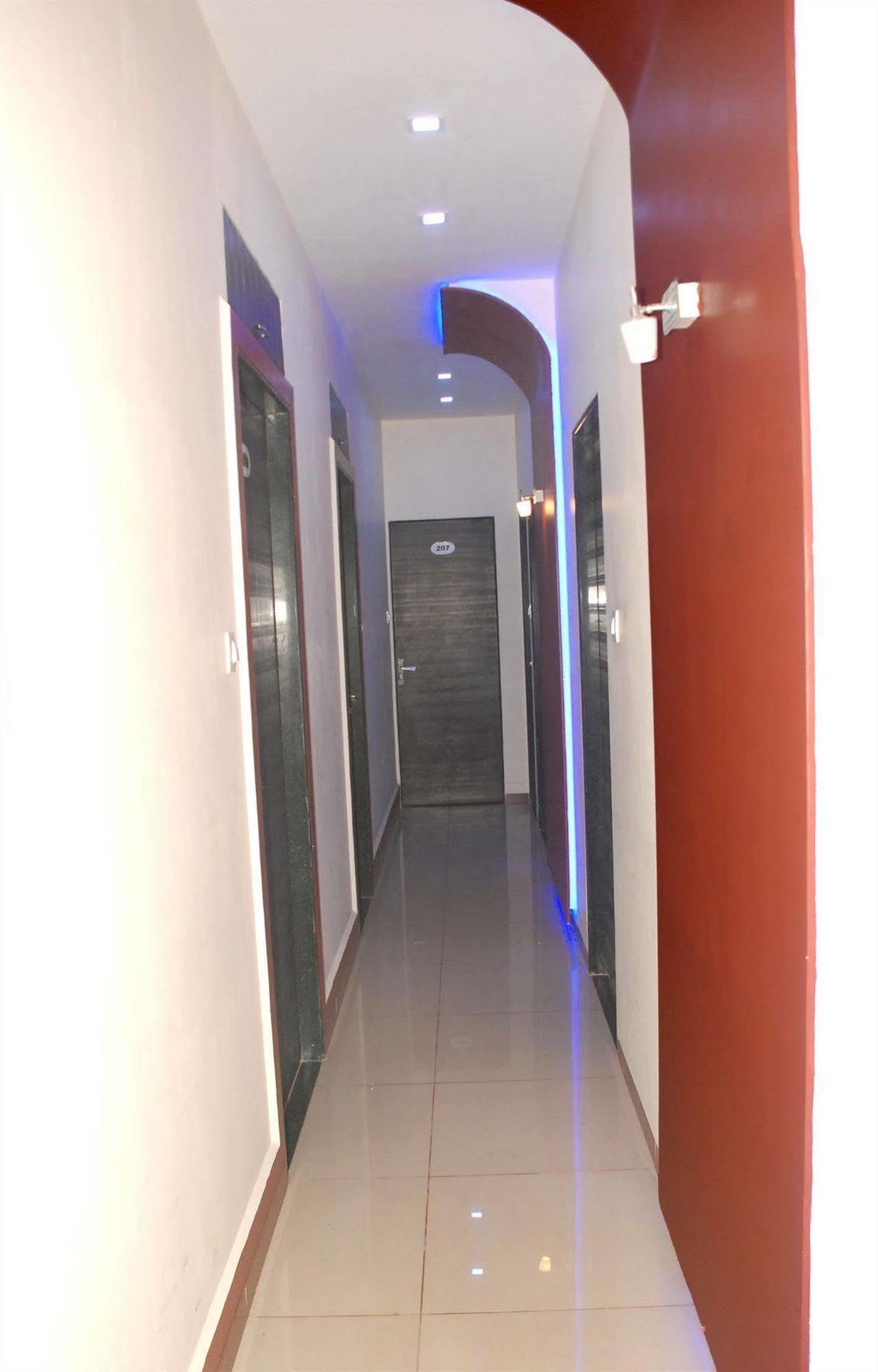 Fabexpress Adore Inn - Nr Mumbai International Airport Екстериор снимка